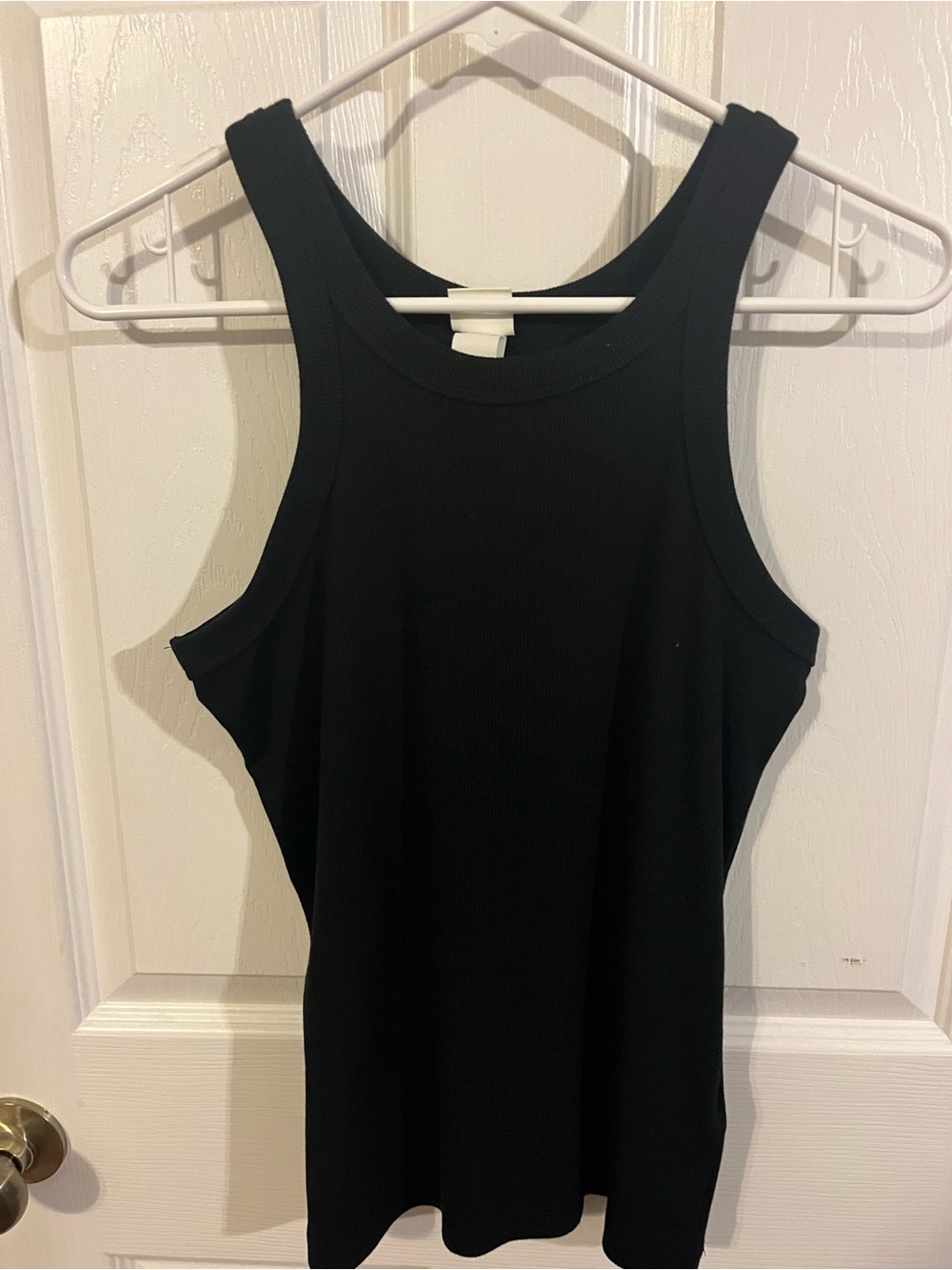 H&M Black Ribbed Racerback Tank Top - Women